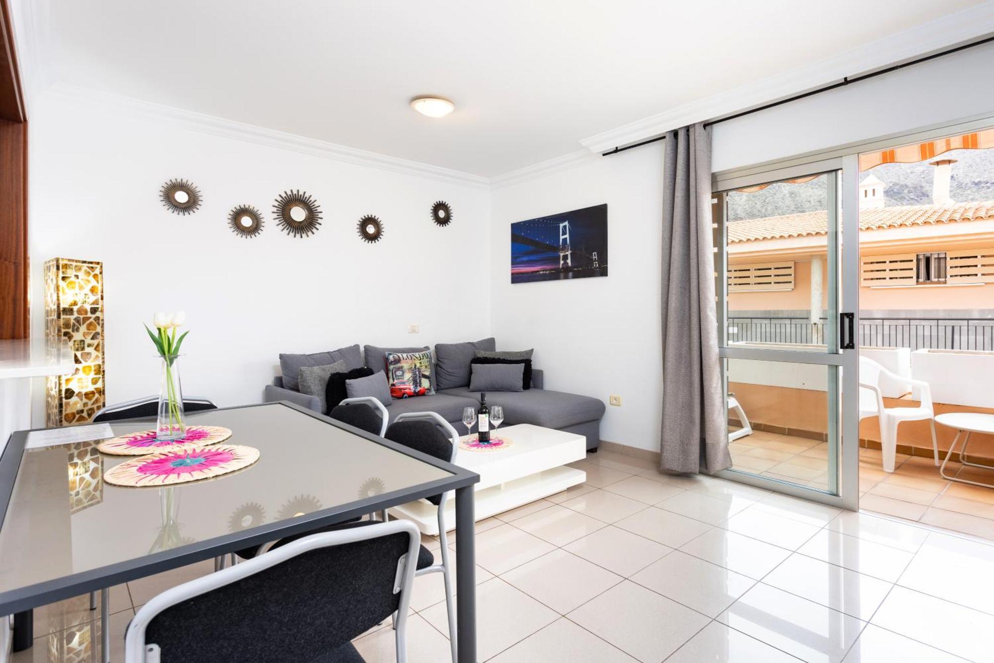 Home2Book Los Cristianos, Pool & Beach 로스크리스티아노스 외부 사진